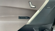 BMW iX 240kW xDrive40 M Sport 76.6kWh 5dr Auto Electric Estate